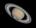 Saturno è il protagonista del cielo di agosto (fonte: NASA Hubble da Wikipedia) (ANSA)