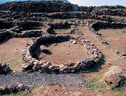 I resti dell'insediamento dell'Età del bronzo a Ustica (fonte: parchiarcheologici.regione.sicilia.it) (ANSA)
