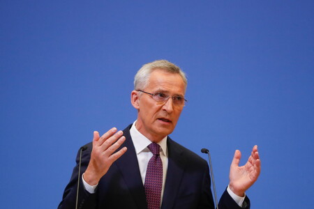 Stoltenberg holds press conference ahead of NATO Defence Ministers Meeting