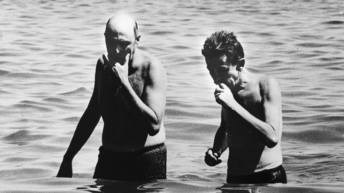 Giorgio Napolitano con Enrico Berlinguer, Isola d 'Elba, agosto 1978 - RIPRODUZIONE RISERVATA