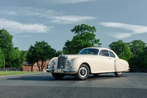 Bentley R-Type Continental, 70 anni per iconica GT (ANSA)