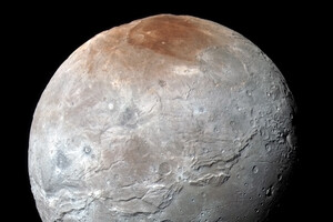 Variazioni stagionali dell'atmosfera all'origine della macchia rossa nel polo Nord di Caronte, una delle 5 lune di Plutone (fonte: NASA / Johns Hopkins APL / SwRI) (ANSA)