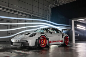 Strada-pista-strada con la Porsche 911 GT3 RS (ANSA)