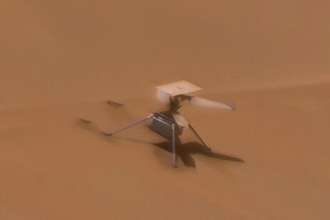 Il drone marziano Ingenuity sul suolo marziano (fonte: NASA / JPL-Caltech / LANL / CNES / IRAP / Simeon Schmauss)