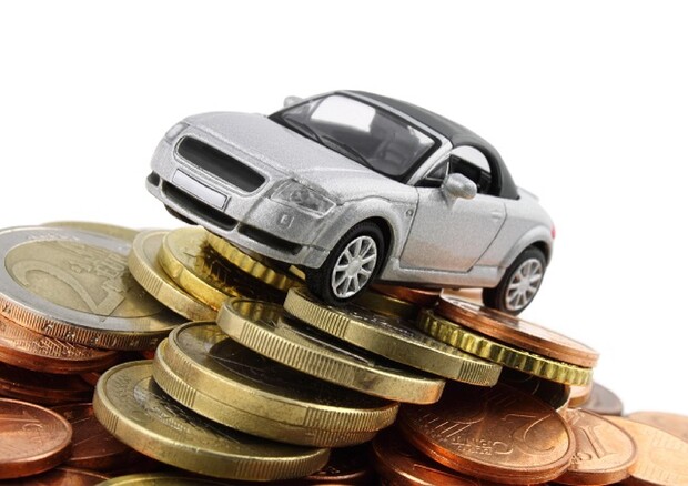 Rc auto: Ivass, prezzo medio contratti -3,8% su base annua © web