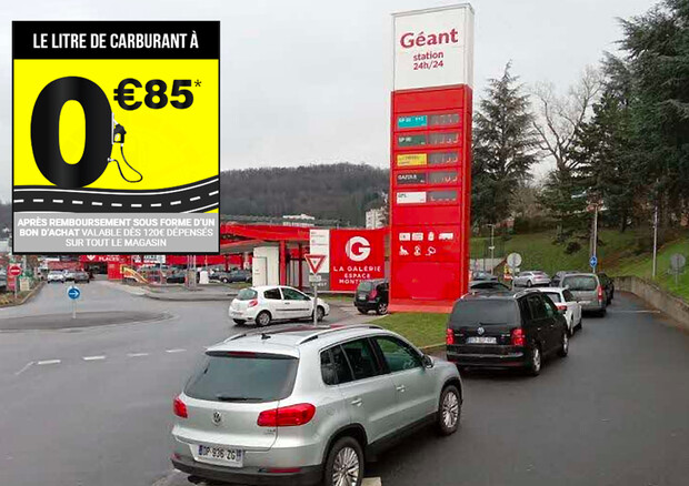 Francia, ai distributori Casino 1 litro costa solo 0,85 euro © ANSA