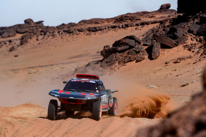 Dakar: auto, lo spagnolo Carlos Sainz vince per la quarta volta - RIPRODUZIONE RISERVATA
