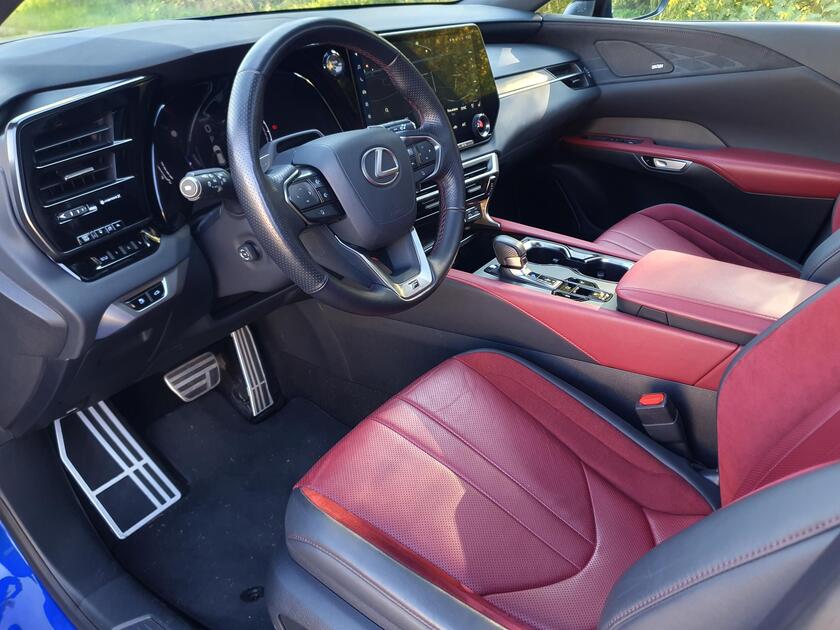 Lexus RX 500 Hybrid Turbo F Sport - RIPRODUZIONE RISERVATA