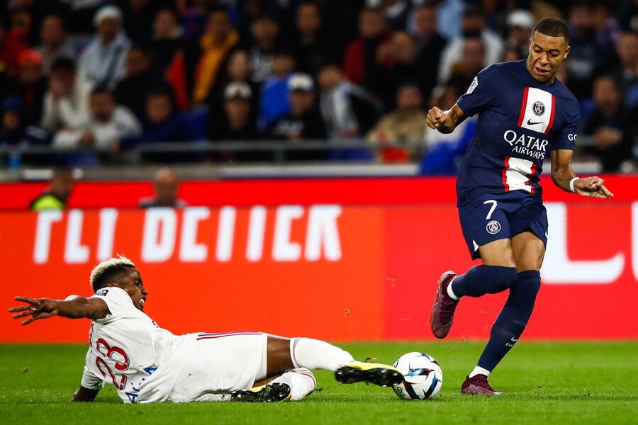 Olympique Lyon vs Paris Saint-Germain © 