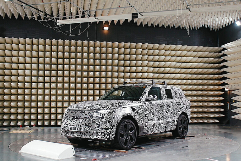 Jaguar Land Rover ora può effettuare test elettromagnetici - RIPRODUZIONE RISERVATA