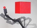 Il braccio robotico protagonista dell'esperimento che lo ha portato a essere consapevole dei suoi movimenti (fonte: Jane Nisselson e Yinuo Qin/ Columbia Engineering) (ANSA)