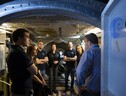 I nuovi astronauti europei all'interno della copia del modulo Columbus, nel centro di addestramento dell'Esa a Colonia (fonte: ESA - S. Corvaja) (ANSA)