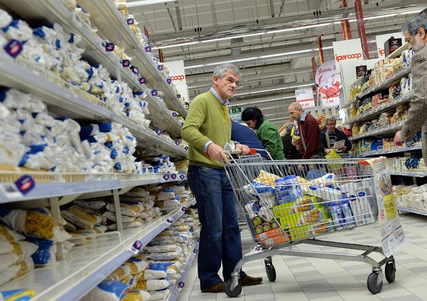 Torna sabato 'dona la spesa', nei supermercati e online © ANSA