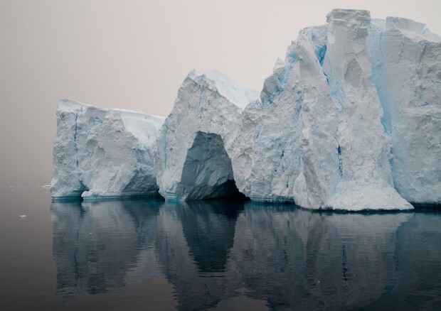 L’Antartide è vicino ad un punto critico: lo rivela la mappa dei cambiamenti nelle temperature dell’Oceano Antartico che copre gli ultimi 45 milioni di anni (free via unsplash) © Ansa