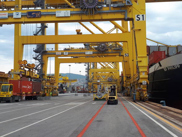 Porti: Trieste, in primi 10 mesi volumi cresciuti del 4,33%