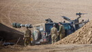 Israeli forces along the border with Gaza (ANSA)