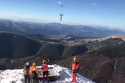Post-terremoto, torna la croce sulla vetta del monte Bove