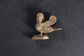 La miniatura in avorio con l'immagine di una sirena ritrovata in frammenti negli scavi di Selinunte e ricostruita. Viene dalla Grecia del VI sec. a C (ANSA)