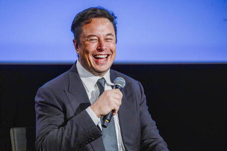 Musk a caccia di talenti per lanciare la sfida a ChatGPT © EPA