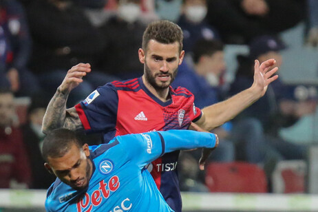 Soccer: Serie A, Cagliari-Napoli