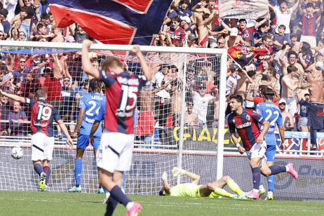 Soccer: Serie A ; Bologna - Empoli