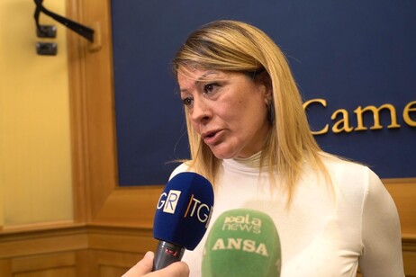 Marisa Dal Corso durante la conferenza stampa alla Camera dei deputati Roma, 20 ottobre 2023