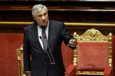 Il ministro degli Esteri Antonio Tajani al Senato