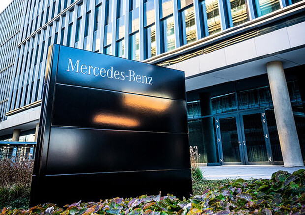 Mercedes: utile netto 3 mesi sale a 4 miliardi, ricavi +19% © Mercedes
