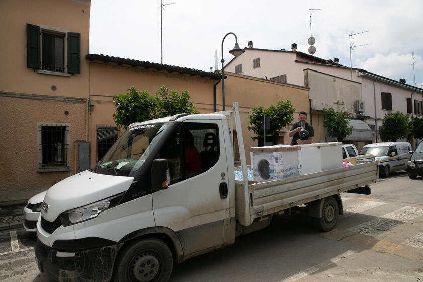 Un mese fa l 'alluvione in Emilia-Romagna, le case assediate dal fango - STORIE - SPECIALE - RIPRODUZIONE RISERVATA