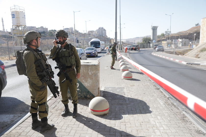 Attempted knife attack foiled by Israeli security forces in South of Jerusalem - RIPRODUZIONE RISERVATA