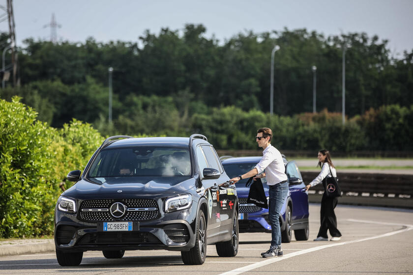 Mercedes: corsi di guida sicura con Aci-Sara nel 2024 © ANSA/Web