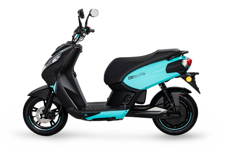 Peugeot Motorcycle, e-Streetzone lo scooter 100% elettrico - RIPRODUZIONE RISERVATA
