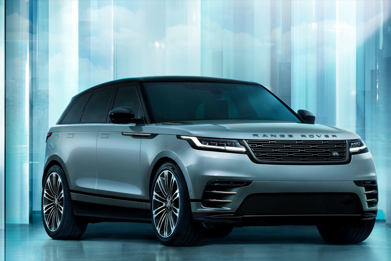 Range Rover Velar punta al modern luxury essenziale - RIPRODUZIONE RISERVATA